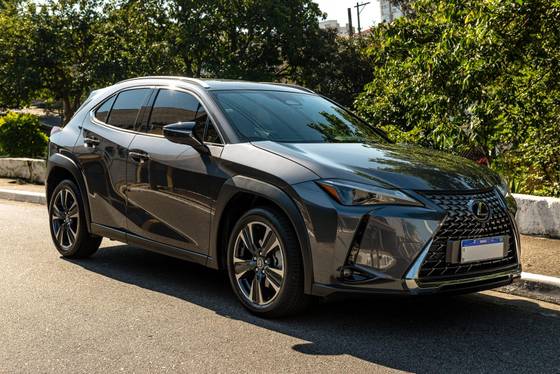LEXUS UX 300h 2.0 VVT-I HYBRID CVT